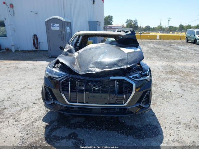 WA1EECF3XN1061331 Audi 45 tfsi