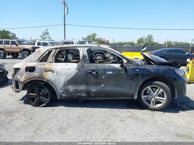 WA1EECF3XN1061331 Audi 45 tfsi