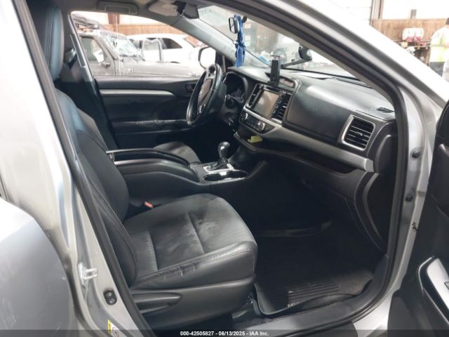 2016 TOYOTA HIGHLANDER 5TDBKRFH7GS260830 Photo 4