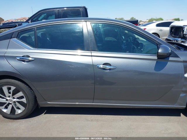1N4BL4BV3KN324961 Nissan 2019