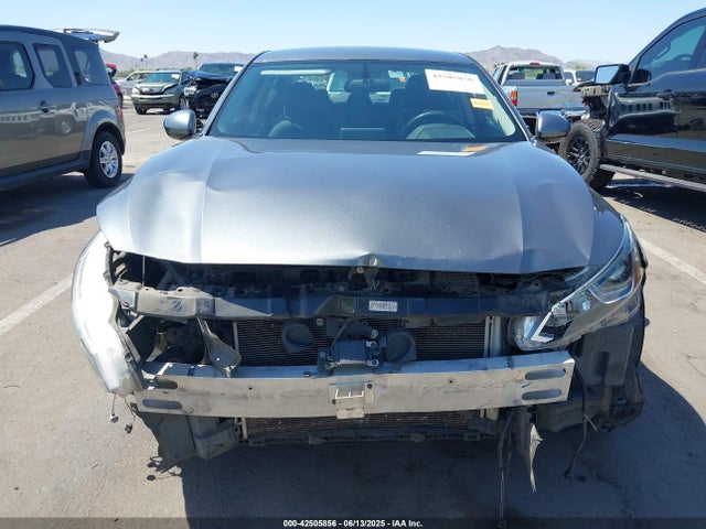 1N4BL4BV3KN324961 Nissan 2019