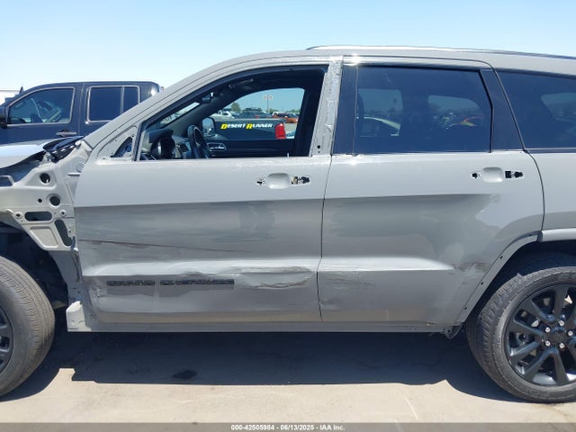 1C4RJEAG8KC631030 Jeep Grand Cherokee