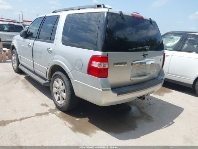 2010 FORD EXPEDITION 1FMJU1F58AEB03586 Photo 2