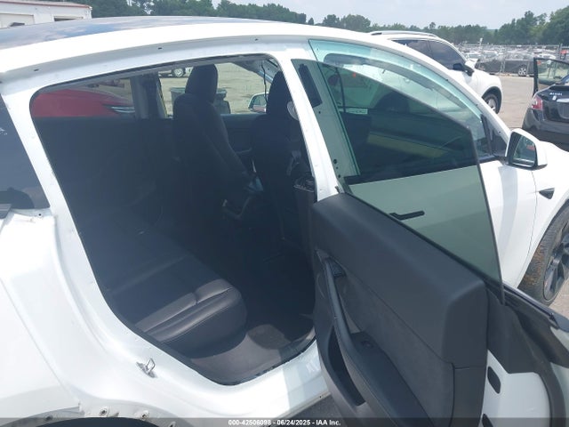 2022 TESLA MODEL Y 7SAYGDEF7NF372255 Photo 7