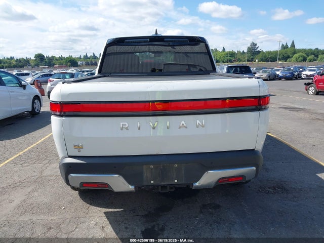 Rivian 2022 2022 7FCTGAAA1NN011289 Image 17