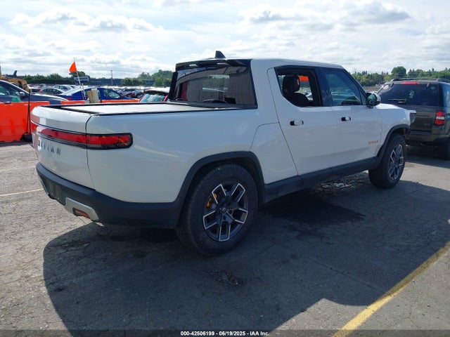 Rivian 2022 2022 7FCTGAAA1NN011289 Image 4