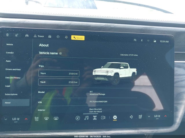 Rivian 2022 2022 7FCTGAAA1NN011289 Image 7