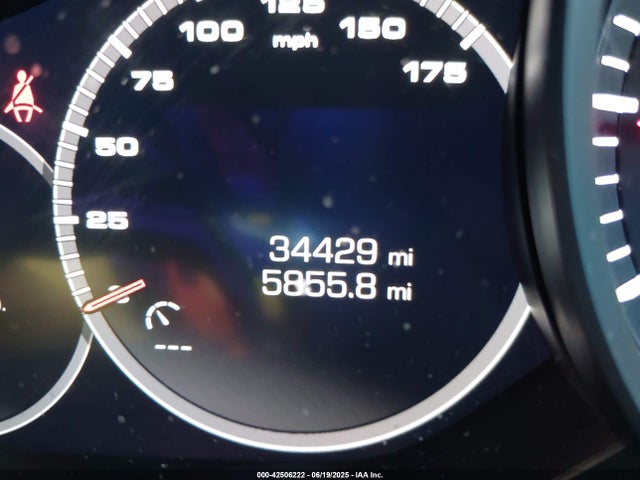 Porsche 2019 2019 WP1AA2AY9KDA14698 Image 15