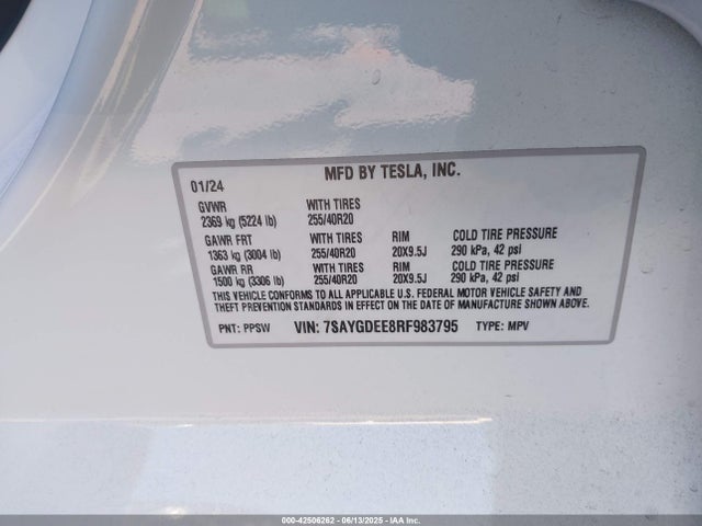 2024 TESLA MODEL Y 7SAYGDEE8RF983795 Photo 8
