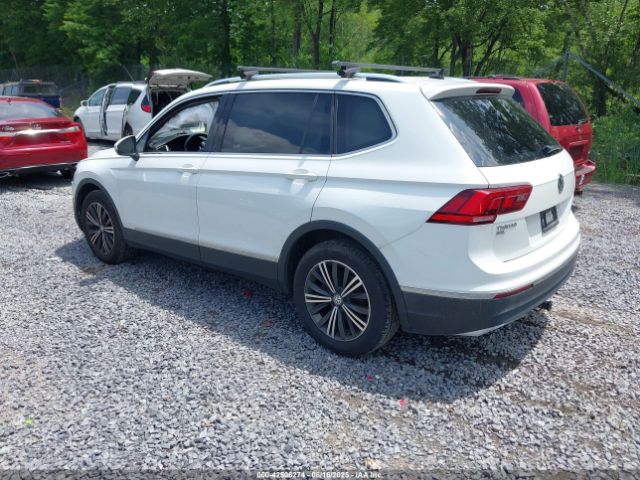 2018 VOLKSWAGEN TIGUAN 3VV2B7AX3JM036157 Photo 2