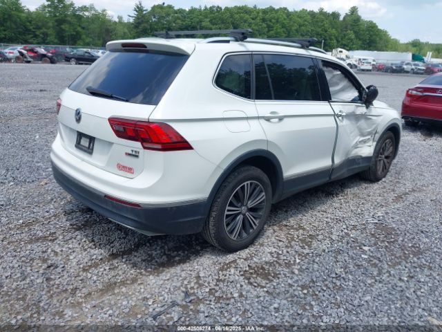 2018 VOLKSWAGEN TIGUAN 3VV2B7AX3JM036157 Photo 3
