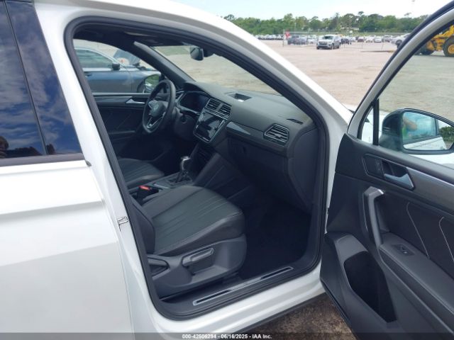 2022 VOLKSWAGEN TIGUAN 3VVCB7AX8NM105497 Photo 4