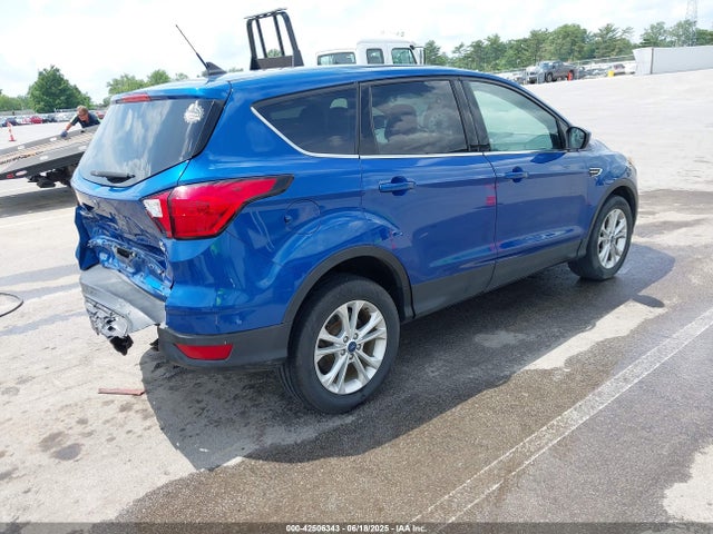 1FMCU9GD3KUA98088 Ford ESCAPE SE