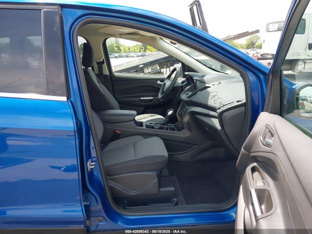 1FMCU9GD3KUA98088 Ford ESCAPE SE