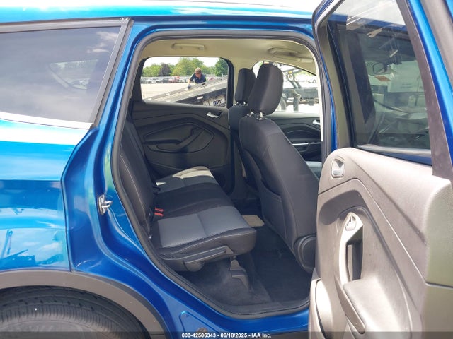 1FMCU9GD3KUA98088 Ford ESCAPE SE