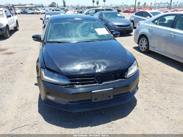 3VWD17AJ2JM255162 Volkswagen 1.8 tsi