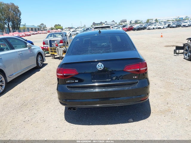 3VWD17AJ2JM255162 Volkswagen 1.8 tsi