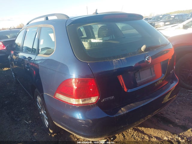 2011 Volkswagen Jetta Sportwagen 2.5l S მანქანა იყიდება აუქციონზე, vin: 3VWPZ7AJ8BM609774, აუქციონის ნომერი: 42506516