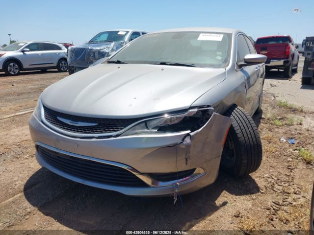 1C3CCCAB5FN642140 Chrysler 2015