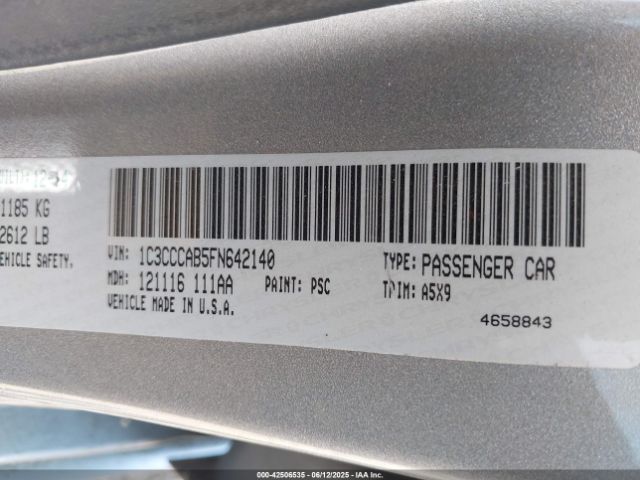 1C3CCCAB5FN642140 Chrysler 2015