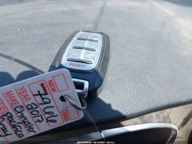 2017 CHRYSLER PACIFICA HYBRID 2C4RC1N74HR789085 Photo 10