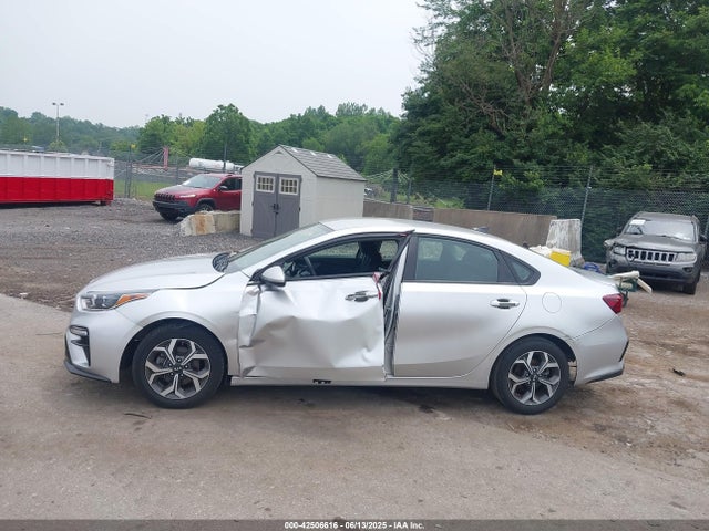 3KPF24AD5KE061156 KIA mpi nu