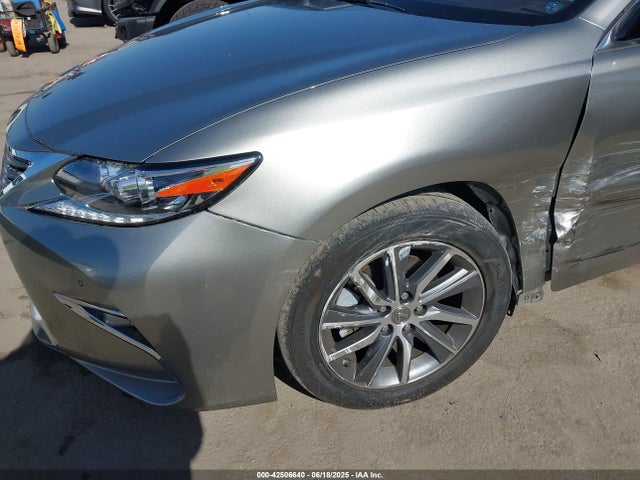 Lexus ES 300H 2018 JTHBW1GG8J2177089 Image 6