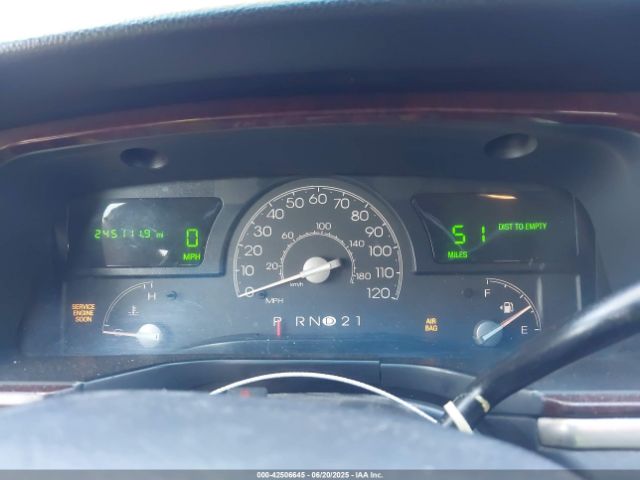 2004 LINCOLN TOWN CAR 1LNHM81W84Y659665 Photo 6