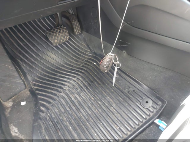 2017 AUDI A3 WAUB8GFF8H1053134 Photo 10