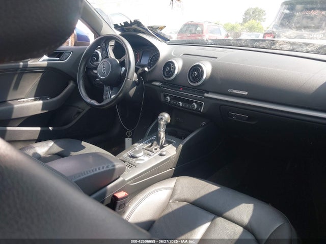 2017 AUDI A3 WAUB8GFF8H1053134 Photo 4