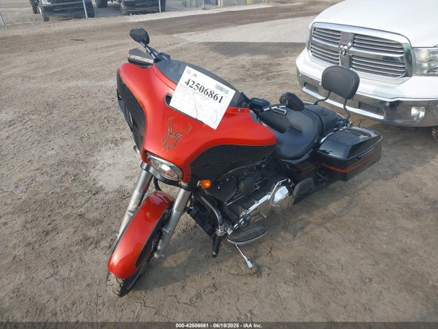 1HD1KRM1XFB654831 Harley-Davidson 2015