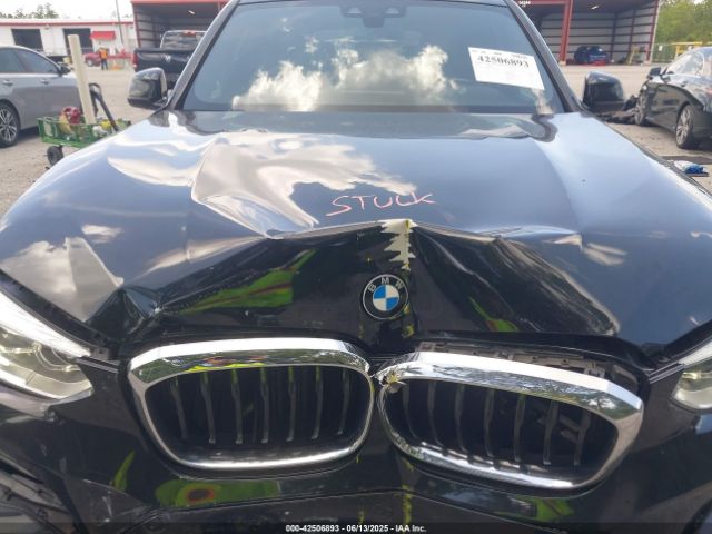 2019 BMW X3 5UXTR7C54KLF33863 Photo 9