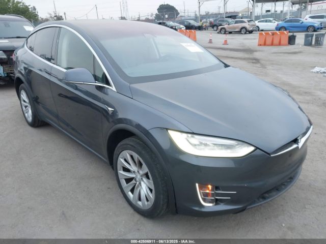 2017 TESLA MODEL X 5YJXCBE27HF050421