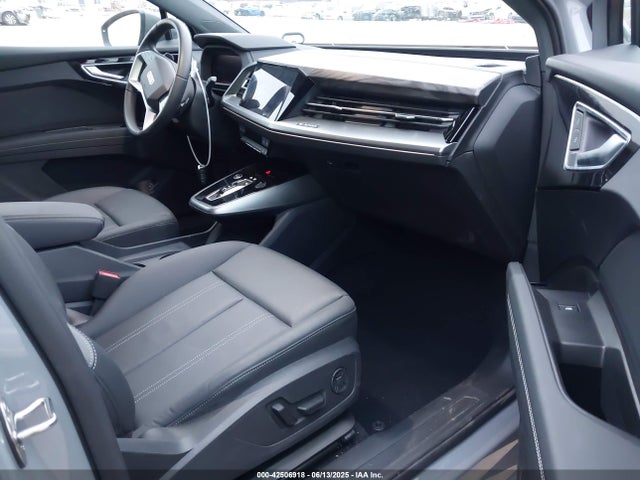 2024 AUDI Q4 E-TRON WA1KUBFZ8RP060847 Photo 4