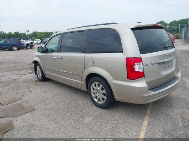 2C4RC1BG6FR617819 Chrysler Town and Country