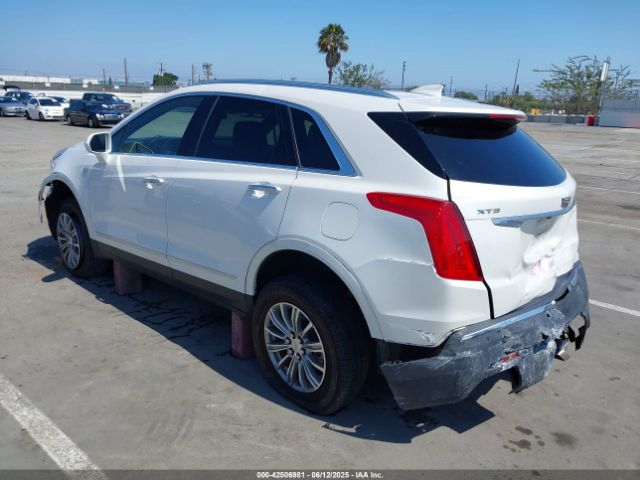 2019 CADILLAC XT5 1GYKNCRS9KZ301262 Photo 2