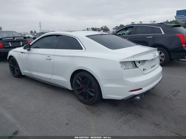 2018 AUDI S5 WAUP4AF52JA003017 Photo 2