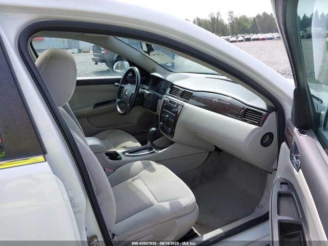 2G1WB5E36E1149120 Chevrolet lfx