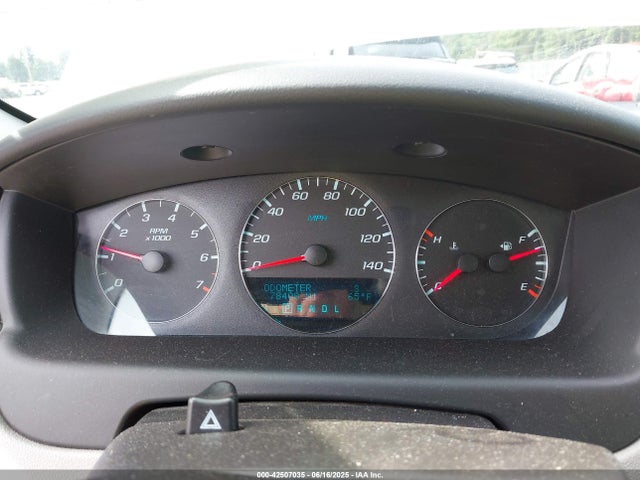 2G1WB5E36E1149120 Chevrolet lfx