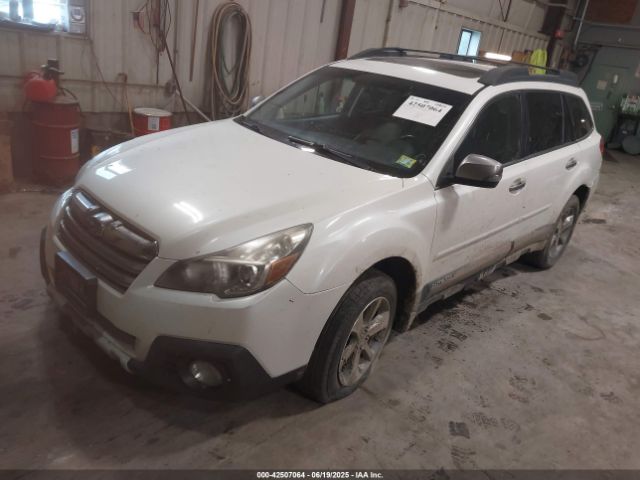 2014 SUBARU OUTBACK 4S4BRBPC1E3242596 Photo 1
