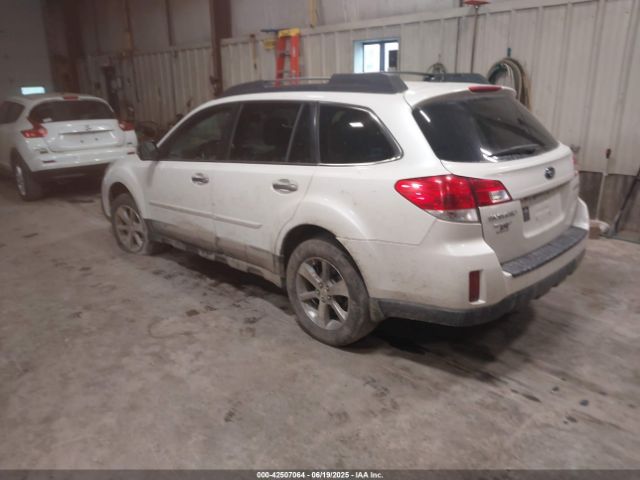 2014 SUBARU OUTBACK 4S4BRBPC1E3242596 Photo 2