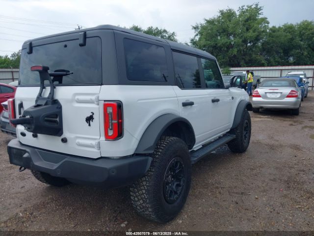 2023 FORD BRONCO 1FMEE5DP2PLB16493 Photo 3