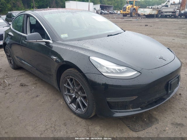2018 TESLA MODEL 3 5YJ3E1EB4JF127724 Photo 0