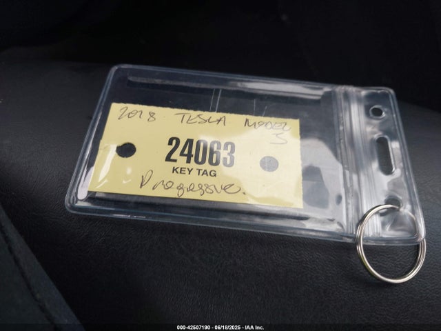 2018 TESLA MODEL 3 5YJ3E1EB4JF127724 Photo 10