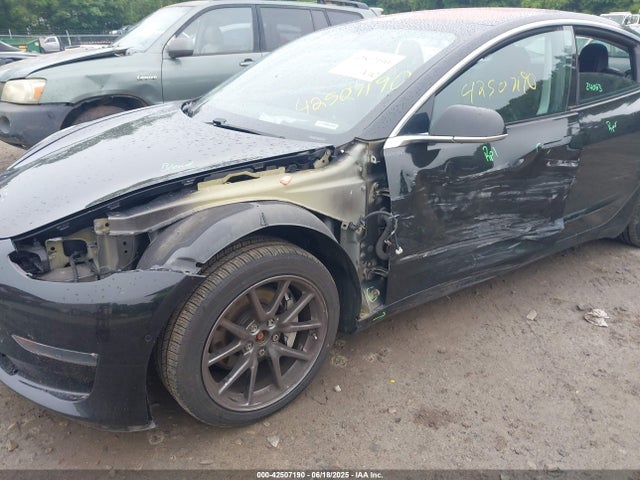 2018 TESLA MODEL 3 5YJ3E1EB4JF127724 Photo 5