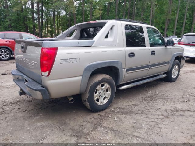2004 CHEVROLET AVALANCHE 1500 3GNEK12TX4G226357 Photo 3