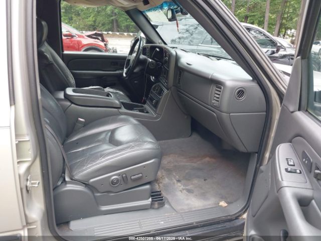 2004 CHEVROLET AVALANCHE 1500 3GNEK12TX4G226357 Photo 4