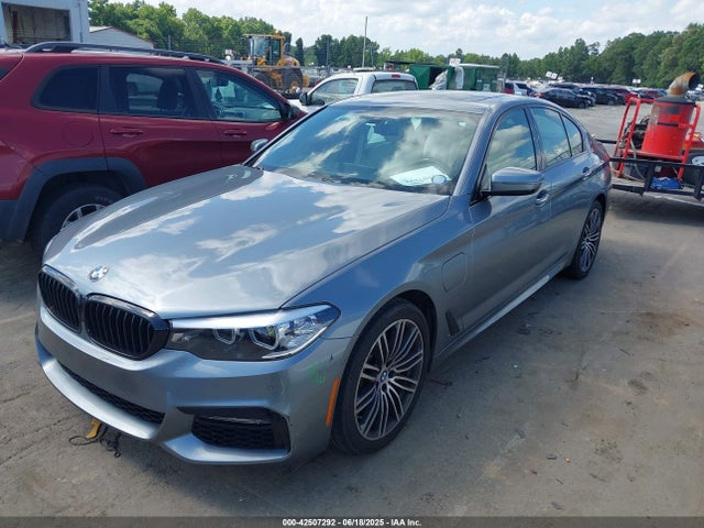 BMW 530e 2018 WBAJA9C50JB249883 Image 2