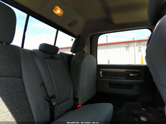 1C6RR7LM3HS879439 RAM 1500 Big Horn  4x4 5'7 Box