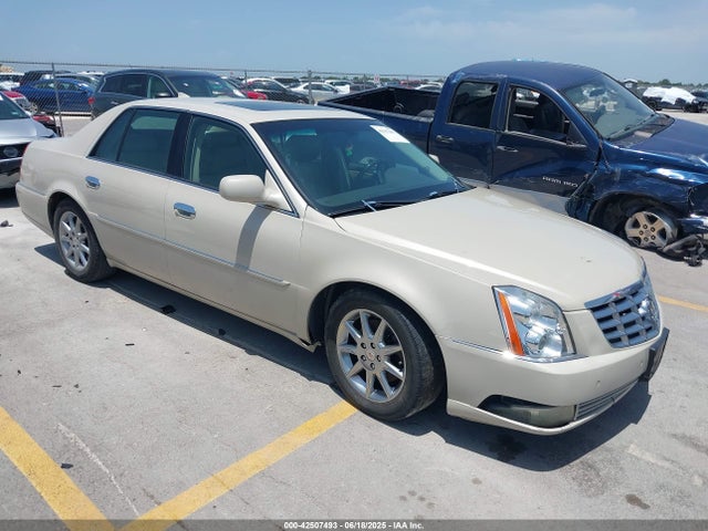2011 CADILLAC DTS 1G6KD5E65BU125288 Photo 0